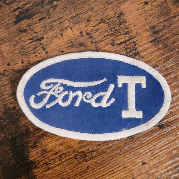 Ford T Sew-on Patch Oval - Picture 1 of 2